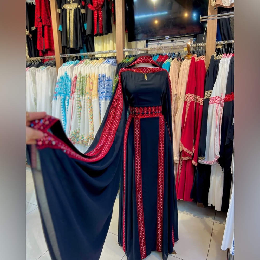 2 Piece Modern Tatreez Embroidered Elegance Thobe - Picture 9 of 13